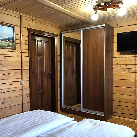 вербовий двір - Willow Yard