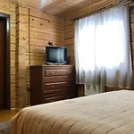вербовий двір - Willow Yard * Żdenijewo