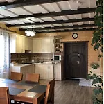 вербовий двір - Willow Yard Apartament Żdenijewo